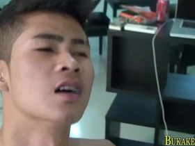 Asian twink gets raw anal in the shower
